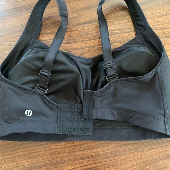 Lululemon sport bra (36E) - Picture 2 of 6